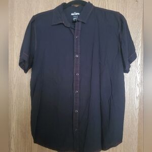 Hot Topic Black Short Sleeve Button-Down Shirt with Red Stitching